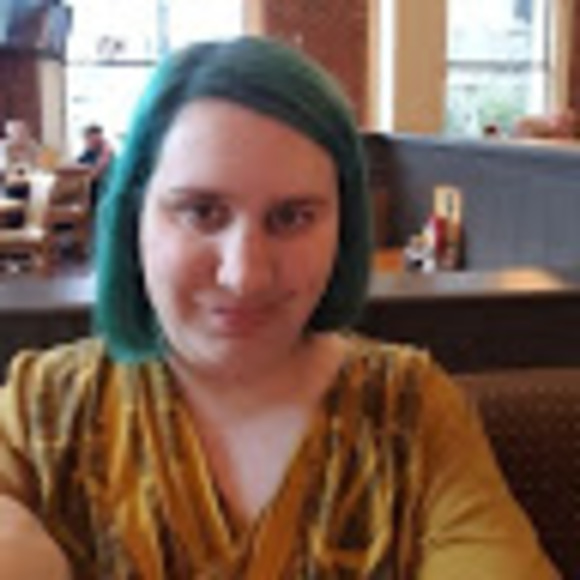 Profile Picture of Alex Roma (@thetomatowriter) on Poshmark