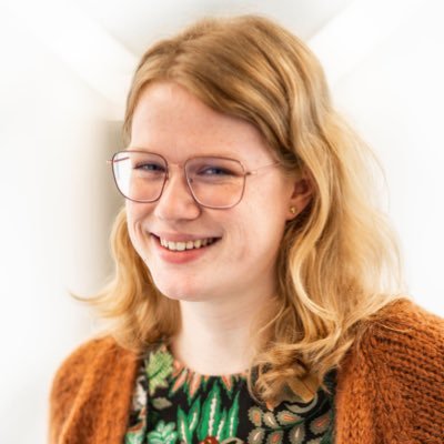 Profile Picture of // A S H L E Y // (@HailRainSun) on Twitter