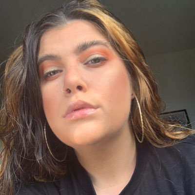Profile Picture of Iz ✨ (@isabelpico) on Twitter