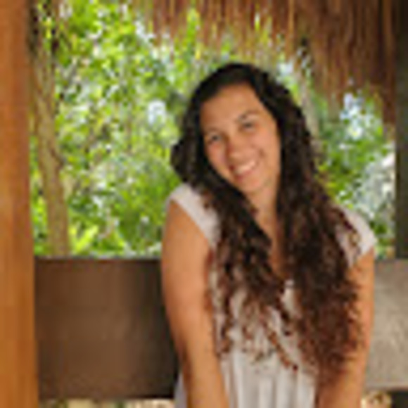 Profile Picture of Lorena Totaro (@lorenatotaro) on Poshmark