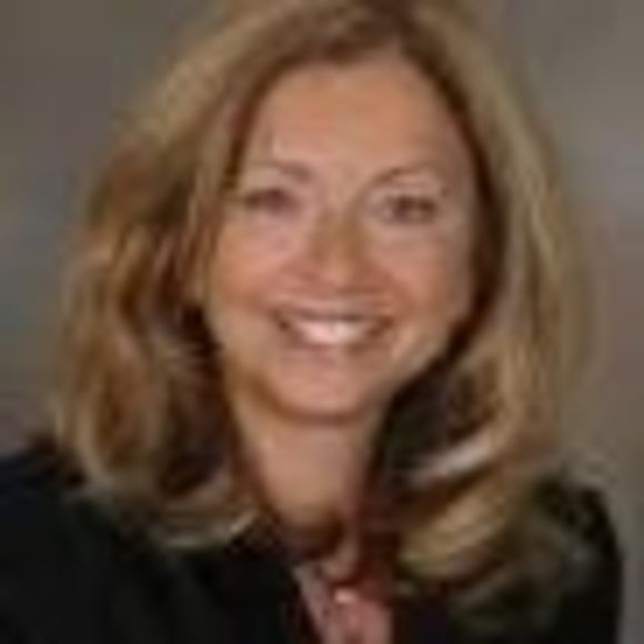 Profile Picture of Deb Seeliger (@debseeliger) on Poshmark