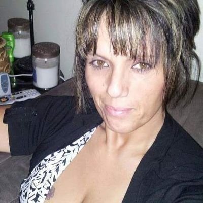 Profile Picture of Laurie Swayney Carl (@sauer_carl) on Twitter