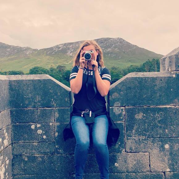 Profile Picture of Amanda Finn (@amandafinn727) on Poshmark