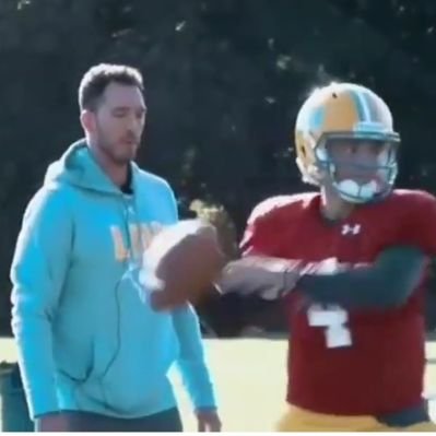 Profile Picture of Coach Jonathan Gill (@QBCoachGill) on Twitter