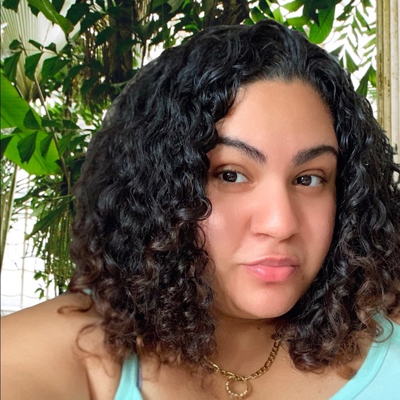 Profile Picture of Roxanne Ayala (@roxi1329) on Poshmark