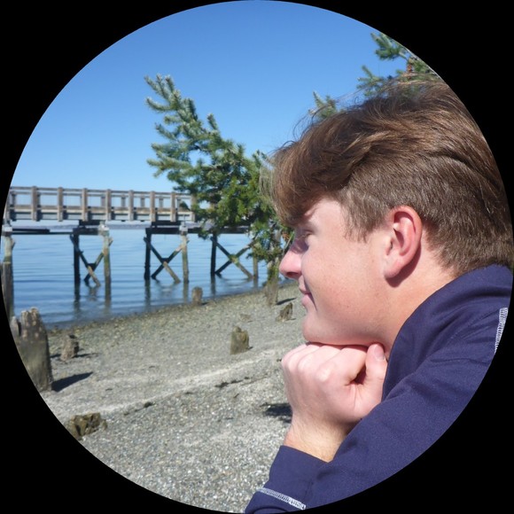 Profile Picture of Wesley Bothel (@wrpb44) on Poshmark