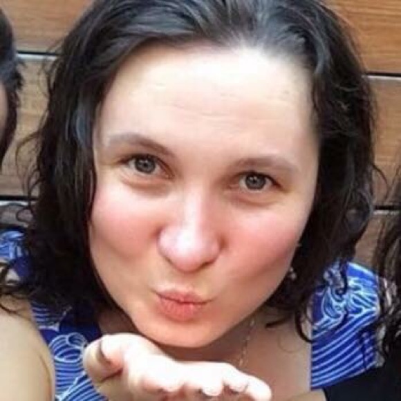 Profile Picture of Urszula Paliwoda (@ladyurszula) on Poshmark