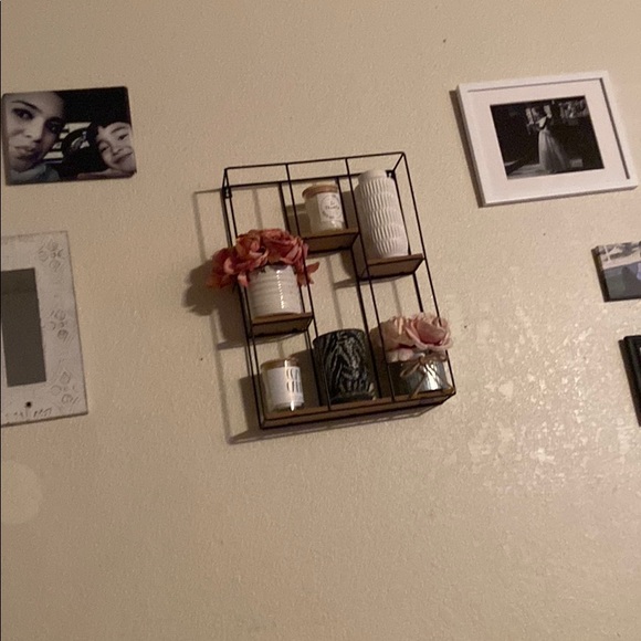 Profile Picture of Crystal1 Lueras (@luerascrystal) on Poshmark