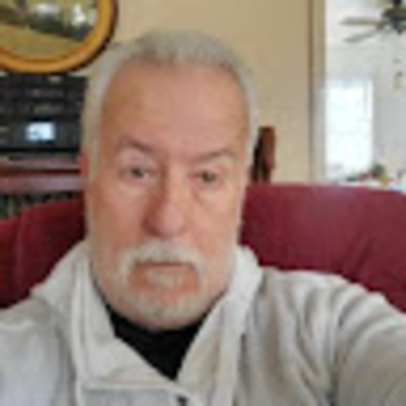 Profile Picture of Peter King (@yyour1friends) on Poshmark