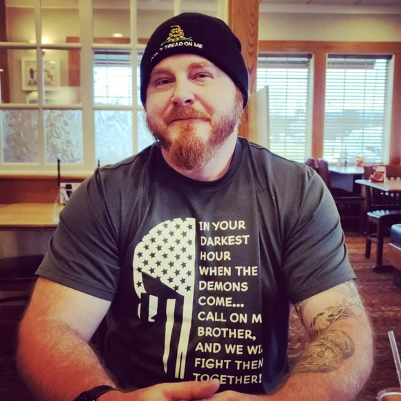 Profile Picture of Burmman Jess (@burmman) on Poshmark