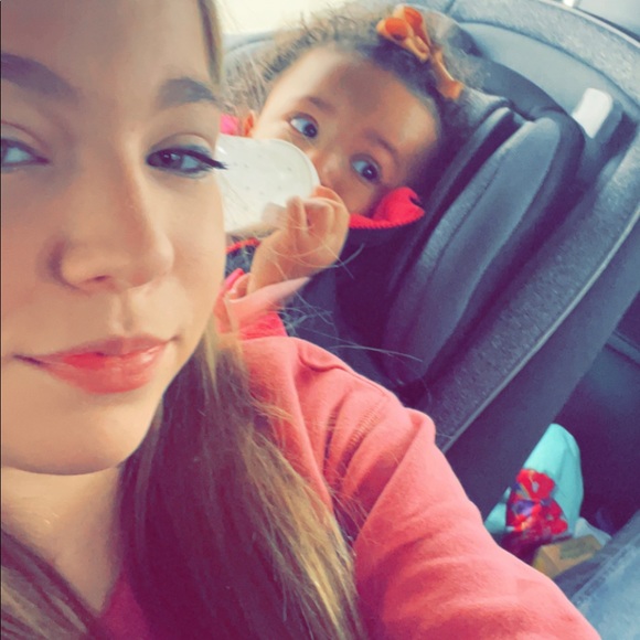 Profile Picture of Ashlynn Warpinski (@awarpinski) on Poshmark