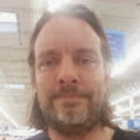 Profile Picture of James Hewett (@james_hewett) on Poshmark