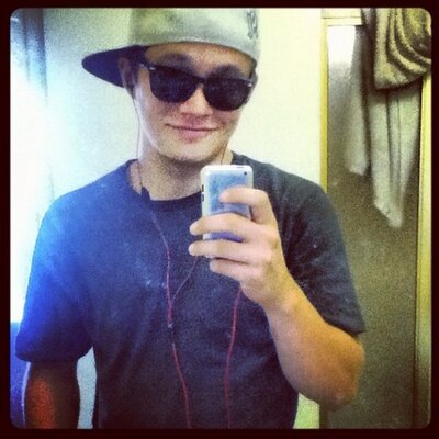 Profile Picture of Andrew Bradley (@Drew4shur3) on Twitter