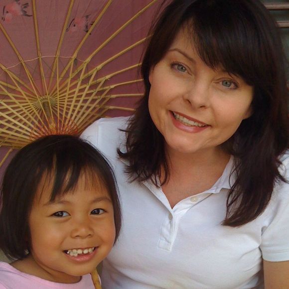 Profile Picture of Lisa Everett (@lckuelbs) on Poshmark