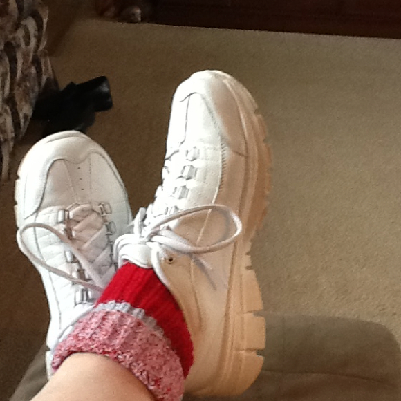 Profile Picture of Lea Jones (@leaann_j) on Poshmark