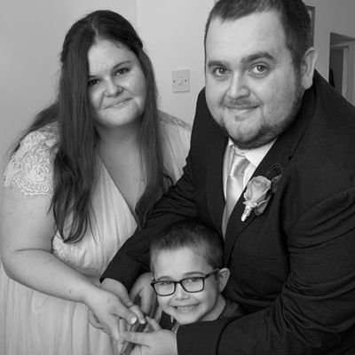 Profile Picture of Sophie Murphy (@X_sophia92) on Twitter