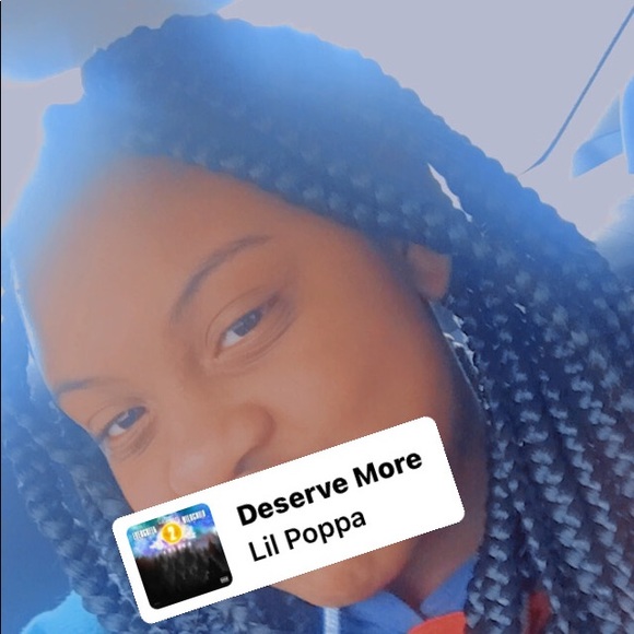 Profile Picture of Adrianah Goffigan (@_adrianah_450) on Poshmark