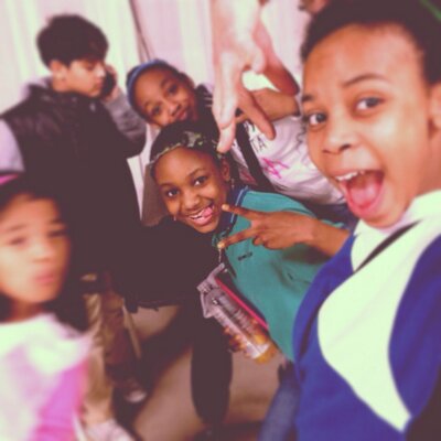 Profile Picture of Ivy Holmes (@holmes_Ivy) on Twitter