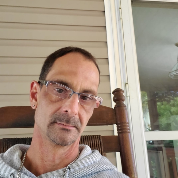 Profile Picture of Kevin Shakespeare (@lorbil3436) on Poshmark