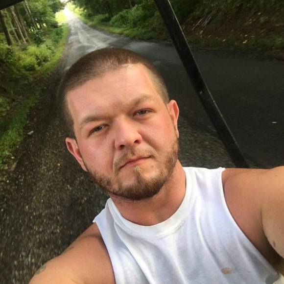 Profile Picture of Toby Alldaffer (@talldaffer11) on Poshmark