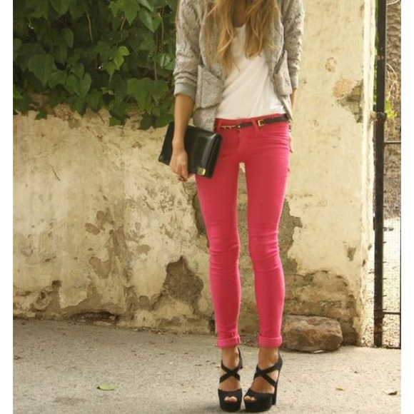 Profile Picture of Claudia Artigue (@kaya23) on Poshmark