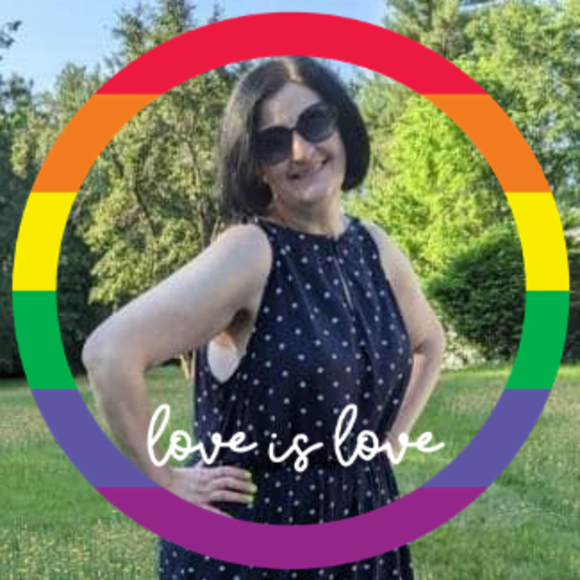 Profile Picture of Brenda Slosek (@brendaslosek) on Poshmark