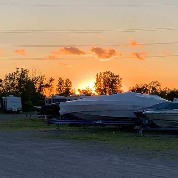 Profile Picture of Ella Keathley (@ellakeathley) on Poshmark