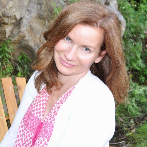 Profile Picture of Rene Maxwell (@prssomaxwell) on Poshmark