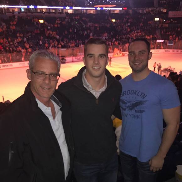 Profile Picture of Kenny Cafiero (@kennycaf290) on Poshmark