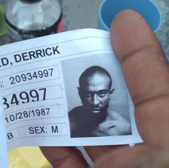 Profile Picture of Derrick John (@ovoderrickjohn) on Poshmark