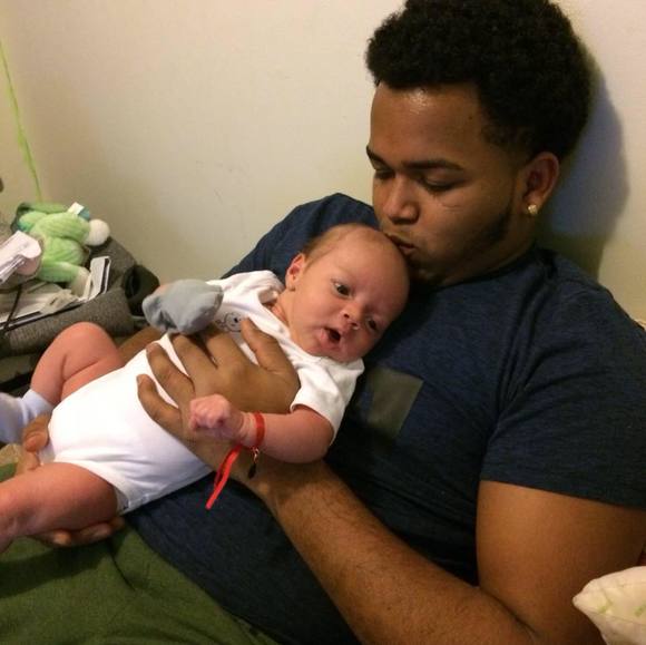 Profile Picture of Darwin Gonzalez (@darwin1520_) on Poshmark