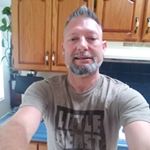 Profile Picture of Michael Weiss (@gayacres) on Instagram