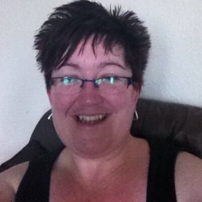 Profile Picture of Deborah Powell (@debangel1976) on Twitter