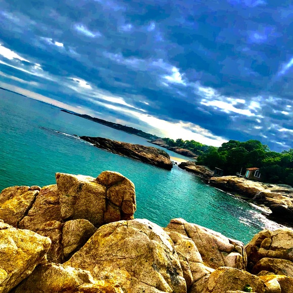 Profile Picture of Devin Hunt (@devinwh88) on Poshmark