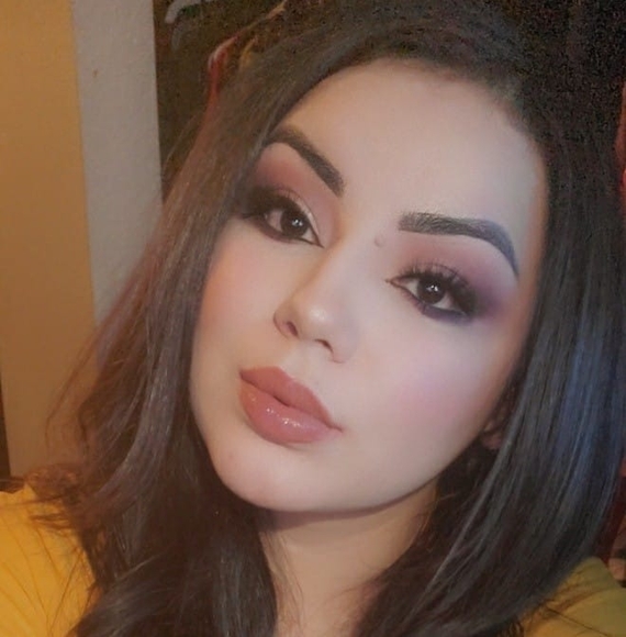 Profile Picture of Karla Camunez (@karlacamunez) on Poshmark