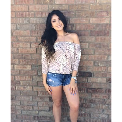 Profile Picture of Karely Ramirez (@karelyramirez00) on Twitter
