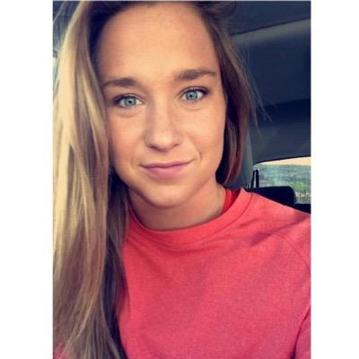 Profile Picture of Amanda Rowe (@theamandashow95) on Twitter