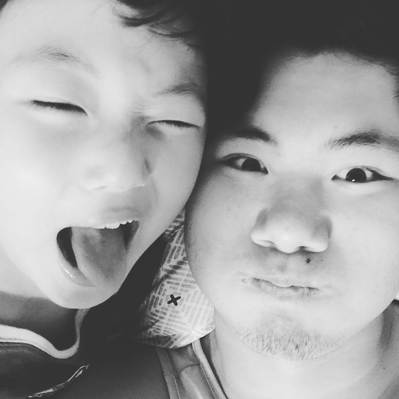 Profile Picture of Daniel Park (@dsp0703) on Poshmark