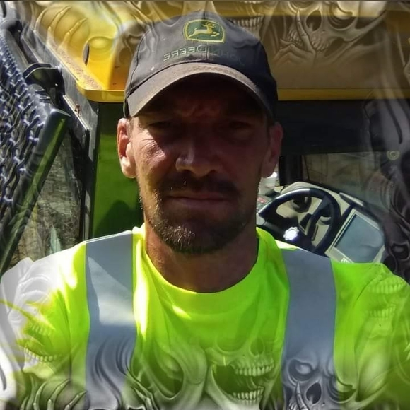 Profile Picture of Cliff Thomas (@cliff_thomas) on Poshmark