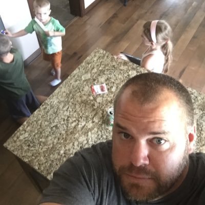 Profile Picture of Scott Esser (@EsserScott19) on Twitter