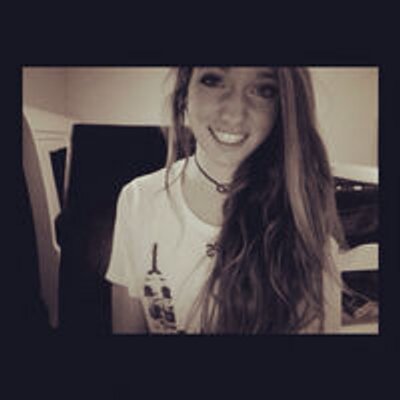 Profile Picture of Phoebe Hanson (@PhoebeHanson15) on Twitter
