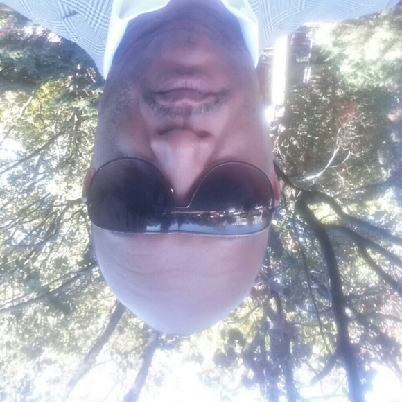 Profile Picture of Frederick Thomas (@frederick1911) on Poshmark