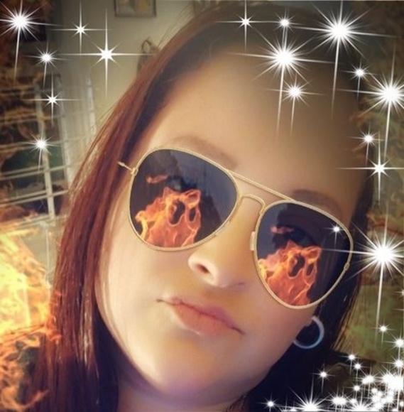 Profile Picture of Jessica Aviles (@sexyrican81) on Poshmark