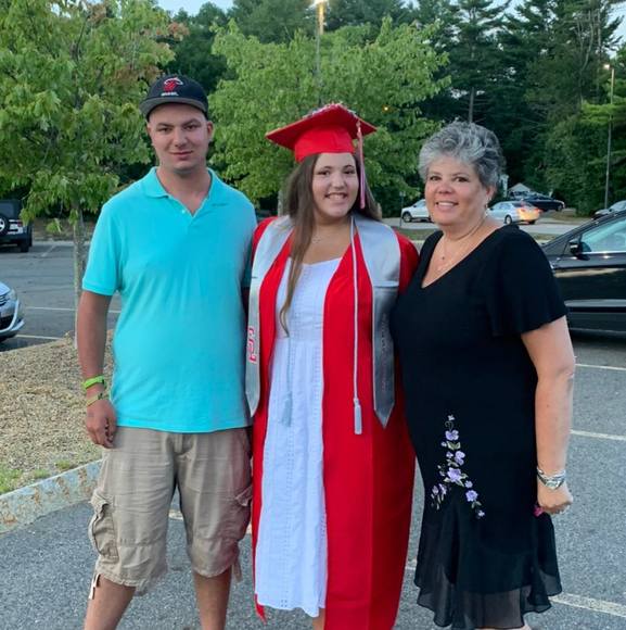 Profile Picture of Kimberly Holmes (@kimba237) on Poshmark