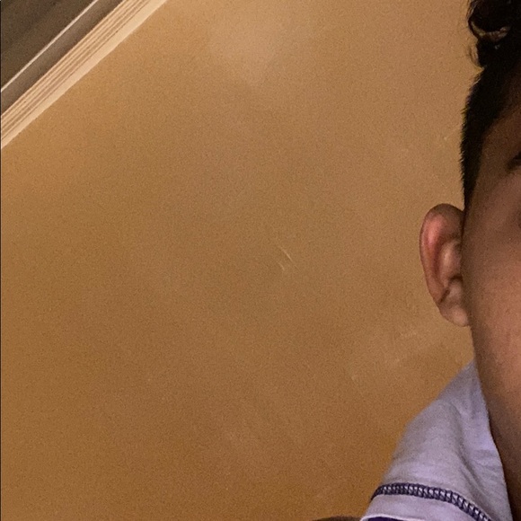 Profile Picture of Edwin Almonte (@edwin_almonte) on Poshmark