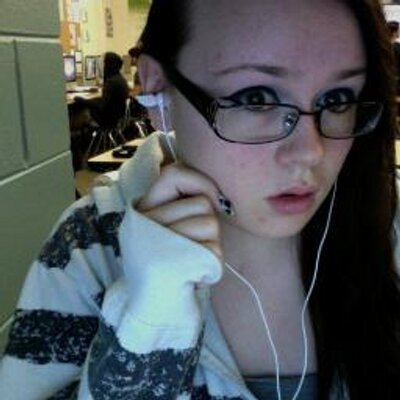 Profile Picture of Myeong Mailyn Choi (@MyeongMailyn) on Twitter