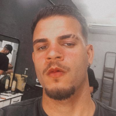 Profile Picture of Rapha (@RaphaelLim45) on Twitter