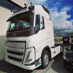 Profile Picture of نمایشگاه کامیون برادران شاكري (@volvo_benz_ark) on Instagram