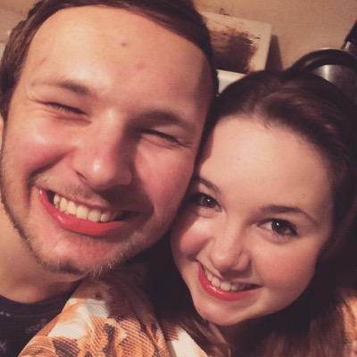 Profile Picture of Leah :) (@LeahGlen) on Twitter