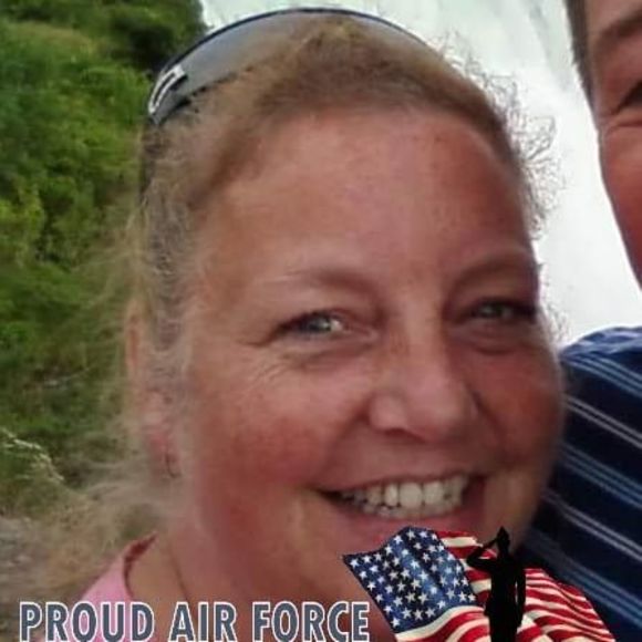 Profile Picture of Cheryl Rake (@yourbugginme) on Poshmark